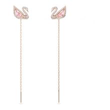 Aros Dazzling Swan, multicolor, baño de oro rosa